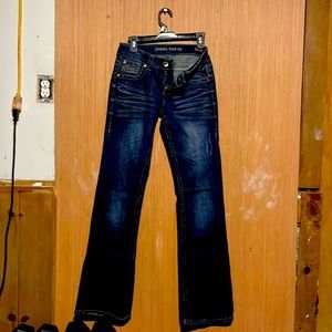 Women’s jeans. Cowgirl Tuff Co. LBN. 28” w x 35” L